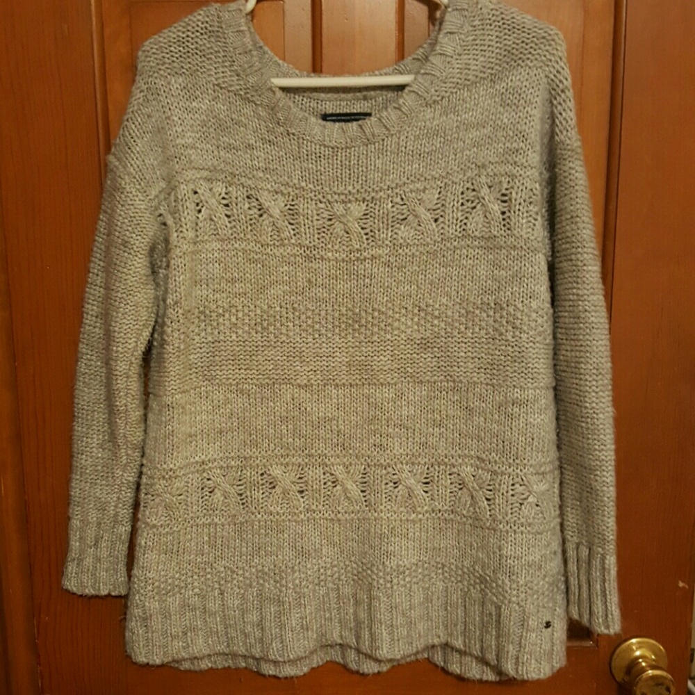 American Eagle Sweater